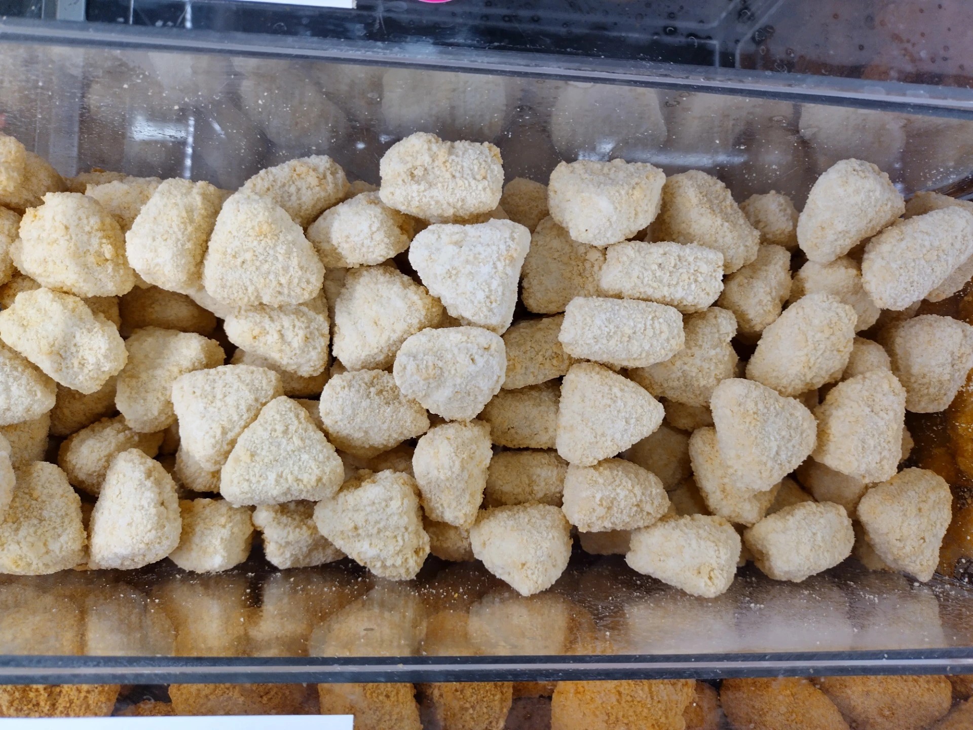 Västerbotten juustotäytteiset nugetit