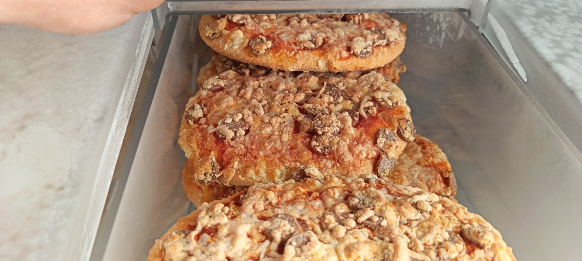 Pepperoni focaccia